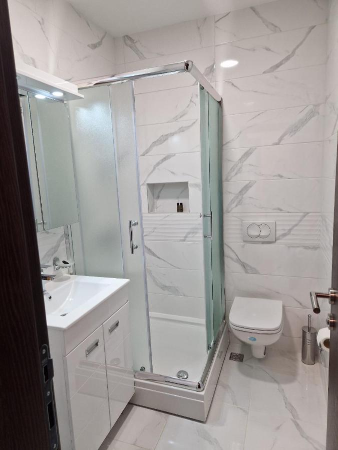 Mb Lux Apartment Vrnjacka Banja Luaran gambar
