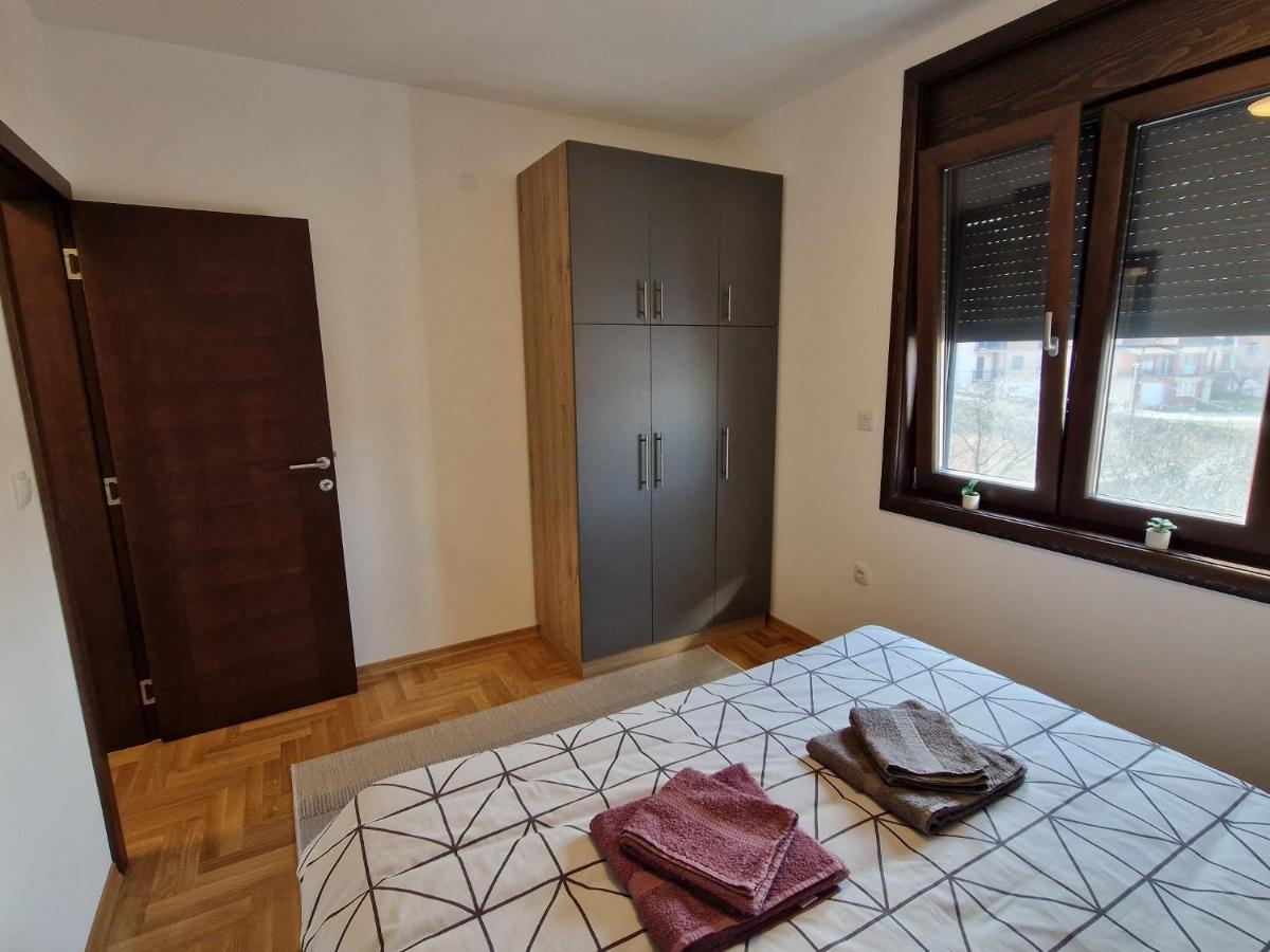 Mb Lux Apartment Vrnjacka Banja Luaran gambar